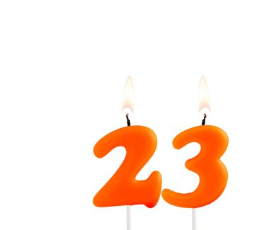 Doğum günü mumu - Beyaz arkaplanda 23 numaralı mum.