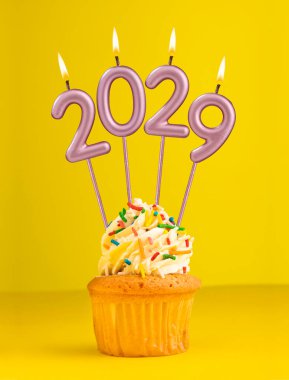 Yeni yıl kutlamaları için 2029 numaralı mumlar.