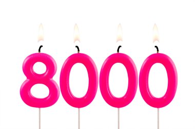 Pembe mumlar 8000 sayısını oluşturuyor - görüntüleme, izleme ve takipçi sayısı.