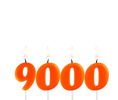 9000 sayısını oluşturan mumlar - takipçi veya görüntüleme sayısı.