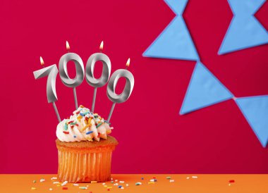 7000 numaralı mum - takipçi veya beğeni sayısı