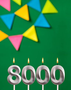 Takipçi veya beğeni sayısı - 8000 numaralı mum