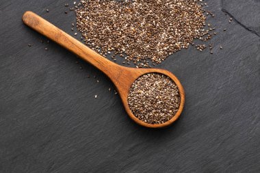 Salvia Hispanica - Kaşıkta besin çili tohumu.