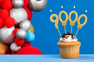 Takipçi veya beğeni sayısı - 9000 numaralı mum