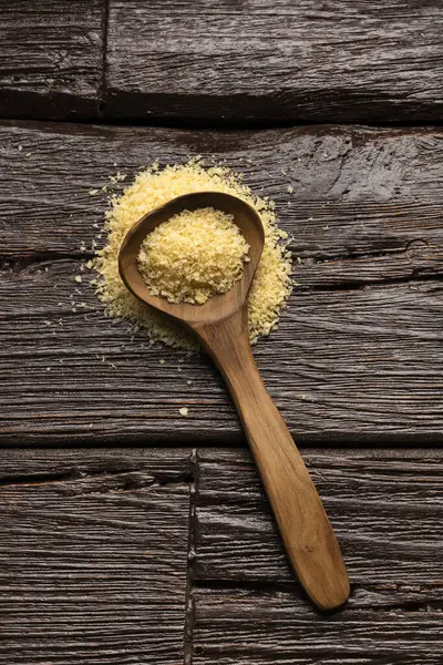 Panko, Japon ekmek kırıntıları tahta kaşıkta