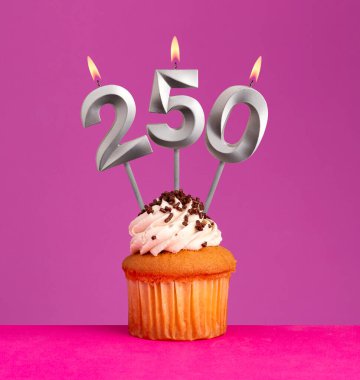 250 numaralı mum - takipçi veya beğeni sayısı