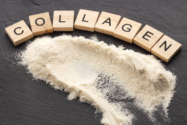 Bir sürü hidrolize kolajen tozu - organik jelatin tozu.