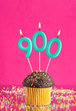 Takipçi veya beğeni sayısı - 900 numaralı mum