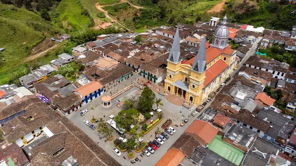 Santo Domingo, Antioquia, Kolombiya. 27 Nisan 2025. Santo Domingo de Guzman Parish, Katolik kilisesi.
