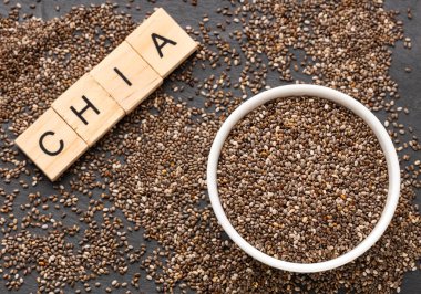 Kâsede taze taze Chia tohumları - Salvia Hispanica.