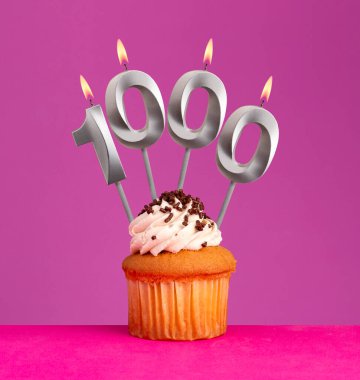 Takipçi veya beğeni sayısı - 1000 numaralı mum