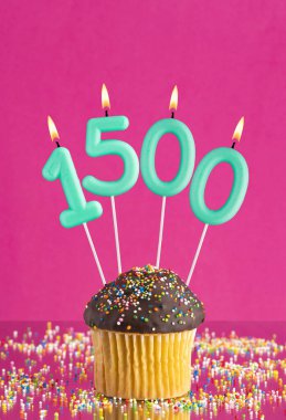 1500 numaralı mum - takipçi sayısı veya beğeni sayısı