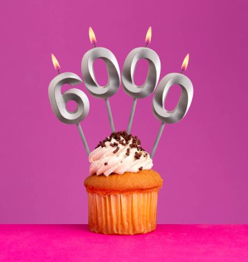 Takipçi veya beğeni sayısı - 6000 numaralı mum