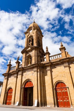 Nobsa, Boyaca, Kolombiya. 10 Mayıs 2025. Nobsa Parish 'li Aziz Jeronimo, Kolombiya' nın Katolik kilisesi.