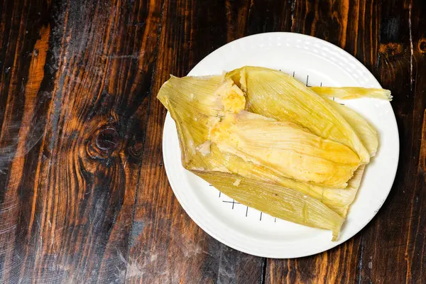 Tatlı mısır çörekleri boyacens - Geleneksel Kolombiya yemekleri