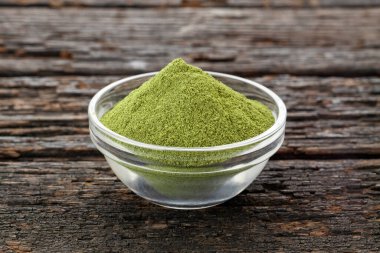 Moringa oleifera - Yeşil ve doğal sabah tozu