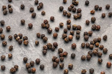 Piper Nigrum - Organik siyah biber parçaları