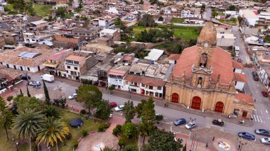 Nobsa, Boyaca, Kolombiya. 10 Mayıs 2025. Hava aracı görüntüsü. 14,946 nüfuslu belediye.