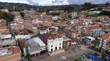 El Santuario, Antioquia, Kolombiya. 28 Haziran 2025. Chiquinquira Tespihi 'nin Azizesi Kilisesi