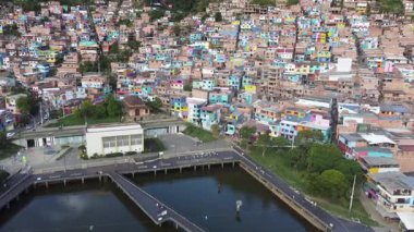 Medellin, Antioquia, Kolombiya. 15 Temmuz 2025. Takımyıldızları şehirde yeni bir turistik ilgi odağı..