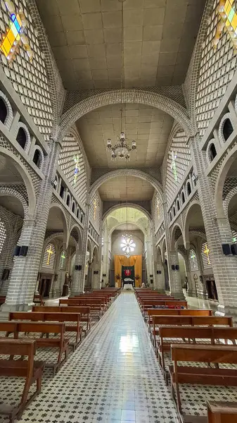 Palermo, Tamesis, Antioquia, Kolombiya. 22 Temmuz 2025. Avila Cemaati 'nden Aziz Teresa, Katolik Kilisesi