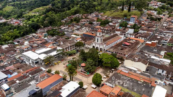 Tamesis, Antioquia, Kolombiya. 22 Temmuz 2025. Andes 'in batısında yer alan dağlık bir belediyedir..