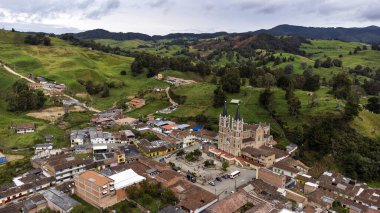 Belmira, Antioquia, Kolombiya. 16 Haziran 2025. Kuruluşu 1757 yılına dayanır ve 1814 yılında belediye statüsüne yükseltilmiştir..