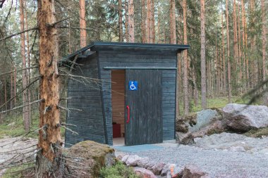 Finlandiya 'da engelliler için umumi tuvalet