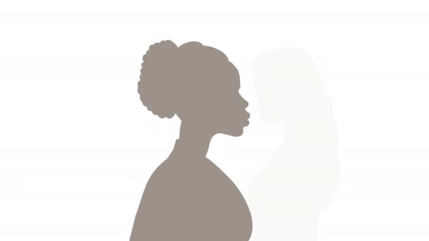 Różnorodność Kobiecych Sylwetek Stojących Bokiem Silne Odważne Dziewczyny Różnych Narodowości — Wideo stockowe