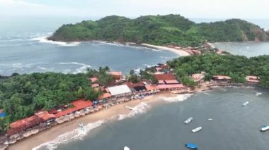 Isla en Ixtapa Zihuatanejo Adası