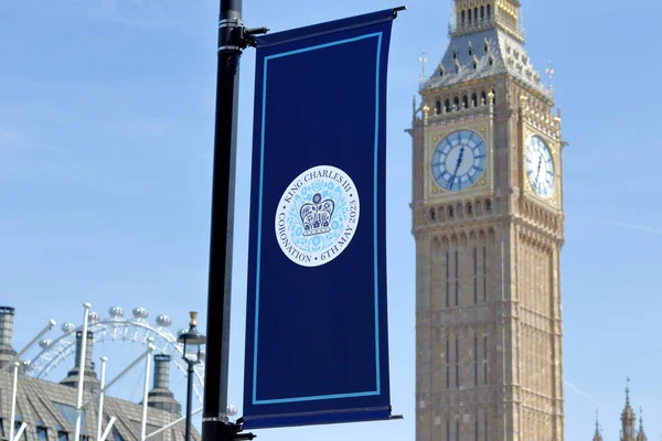 Londres Reino Unido Abril 2023 Banners Londres Anuncian Coronación Del Imagen de archivo