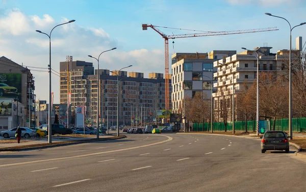 Kharkiv Şehri Ukrayna Şubat 2023 Yeni Binalar Inşaat Vinçleriyle Yeniden — Stok fotoğraf