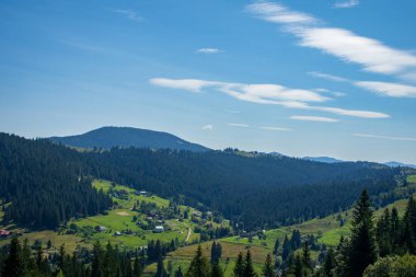Ukrayna Karpatlarının güzel manzarası