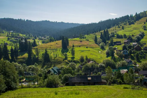 Güzel Karpat Dağları, Ukrayna