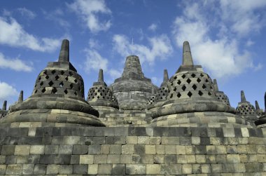 Candi Borobudur / Borobudur tapınağının stupası, dünyanın en büyük Budist tapınağı Orta Cava 'da yer almaktadır.