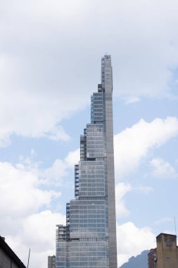 Bogot 'daki Altın Müzesi' nde sergilenen Kolombiya öncesi altın eseri. Gösteriler Kolombiya arkeolojisinin karmaşık tasarımı ve tarihi önemi.