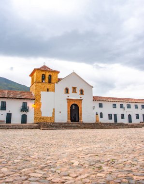 Boyac, Kolombiya 'daki Villa de Leyva' nın güzel koloni mimarisini keşfedin, zengin tarihini ve kültürünü yakalayın..