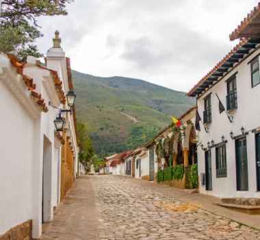 Boyac, Kolombiya 'daki Villa de Leyva' nın güzel koloni mimarisini keşfedin, zengin tarihini ve kültürünü yakalayın..