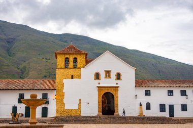 Boyac, Kolombiya 'daki Villa de Leyva' nın güzel koloni mimarisini keşfedin, zengin tarihini ve kültürünü yakalayın..