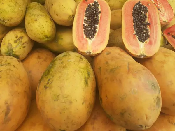 Φρέσκα Γλυκά Ασιατικά Τροπικά Φρούτα Παπάγια Πωλείται Από Πωλητές Φρούτων — Φωτογραφία Αρχείου