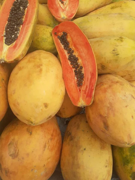 Φρέσκα Γλυκά Ασιατικά Τροπικά Φρούτα Παπάγια Πωλείται Από Πωλητές Φρούτων — Φωτογραφία Αρχείου