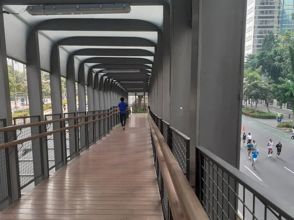Τζακάρτα Ινδονησία Σεπτεμβρίου 2023 Διασχίζοντας Γέφυρα Για Τους Ανθρώπους Και — Φωτογραφία Αρχείου