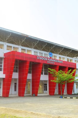 Brebes, Endonezya - 24 Haziran 2023: Karangbirahi futbol stadyumu Brebes, Endonezya 'ya ait bir stadyumdur.