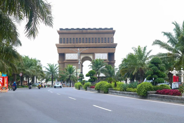 Kediri Indonezja Marzec 2023 Pomnik Simpang Lima Gumul Lub Powszechnie — Zdjęcie stockowe