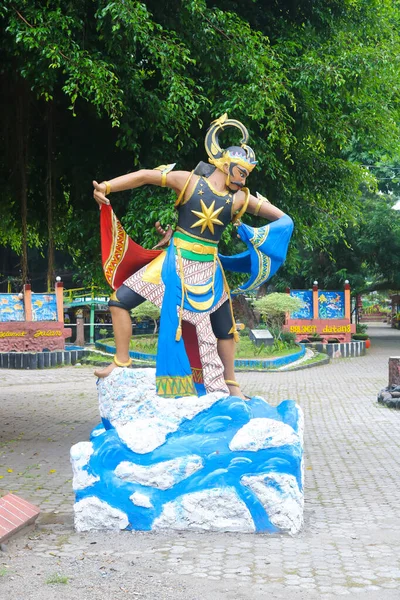 Kediri Indonesia Mayo 2023 Estatuas Personajes Famosos Wayang Indonesia Construidas —  Fotos de Stock