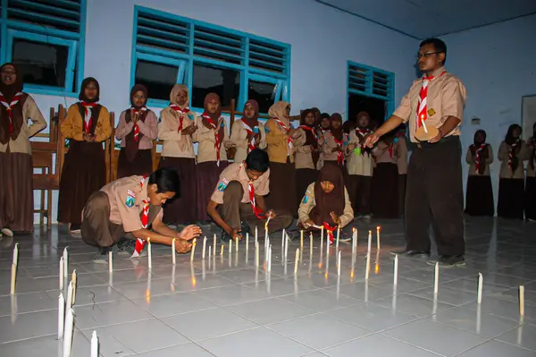 Kediri Endonezya Temmuz 2023 Izci Kampı Şenlik Ateşi Geceleyin Endonezya — Stok fotoğraf