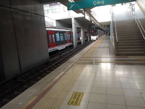 Metro Bornova Estación Metro Izmir —  Fotos de Stock