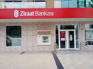 Ziraat Bankası. Türkiye 'deki önemli bankalardan biridir. Yurtdışında da şubeleri var..
