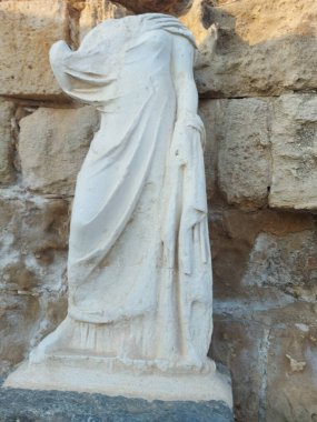 Bakire Meryem heykeli