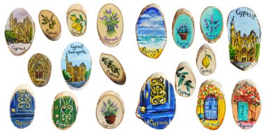 Farklı dekoratif seramik setleri.